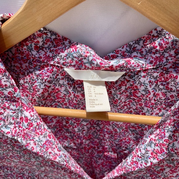 H&M Pink Floral Sleeveless Oversized Button Down - Picture 2 of 5